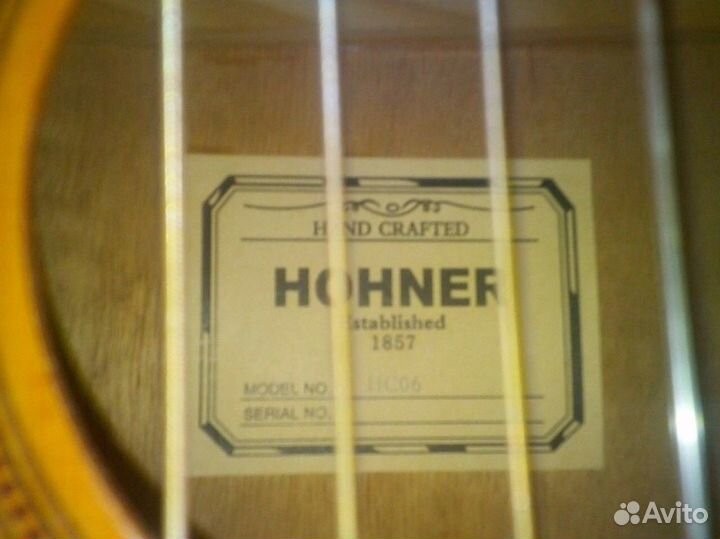 Продаю классическую гитару hohner HC-06