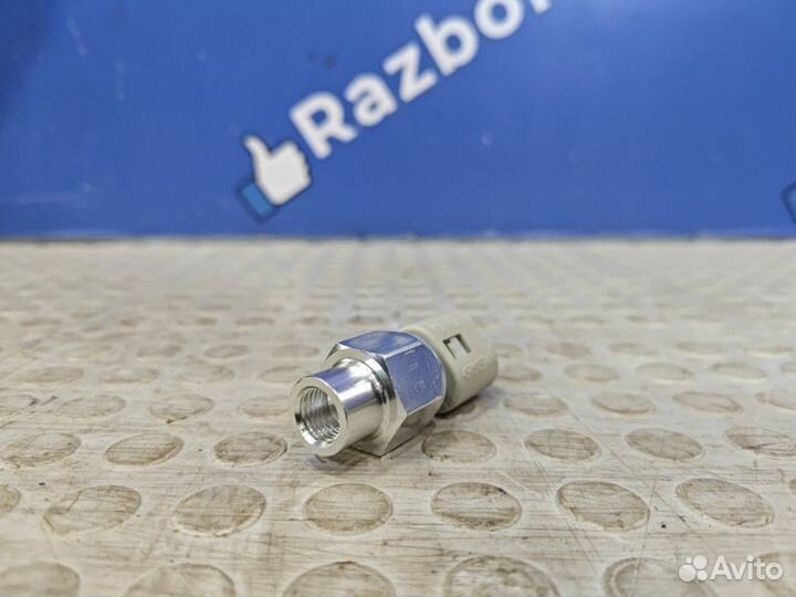 Датчик давления масла Reanult Kaptur