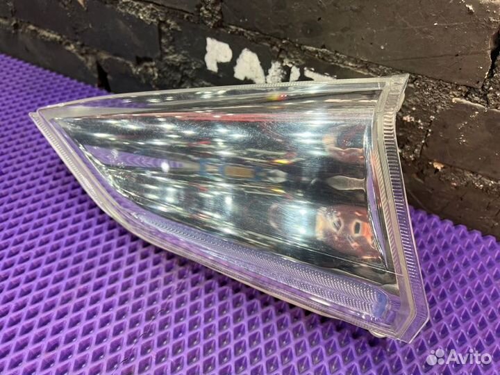 Габарит передний правый Nissan Leaf AZE0-061302