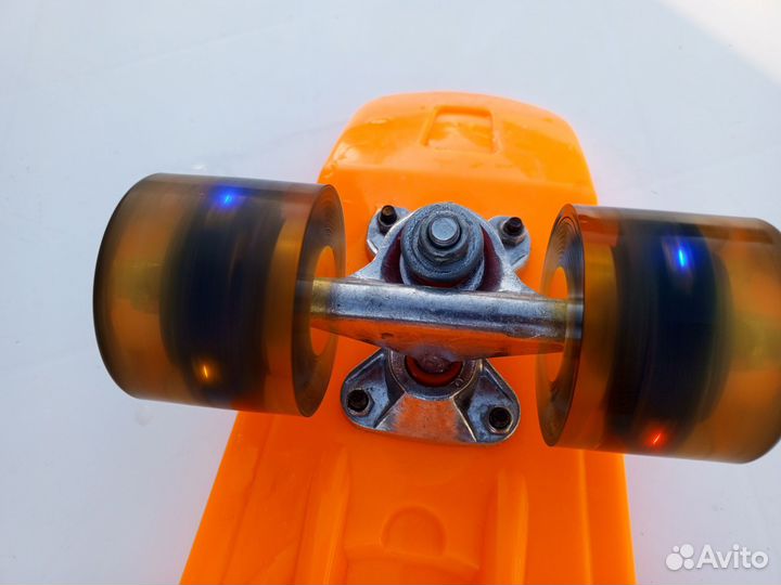 Скейтборд мало б/у