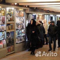 Продавец в павильоны метро аксессуары ежедневные