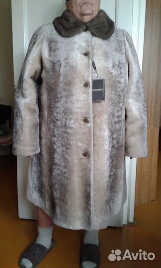 Шуба мутоновая новая с воротником из норки 64-66рр