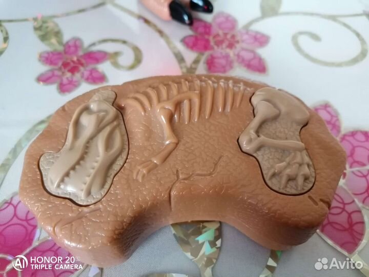 Тиранозавр Рекс с пультом