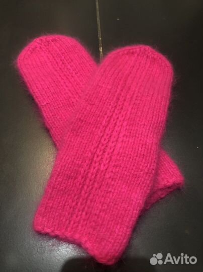 Шапка,варежки,манишка ручная работа