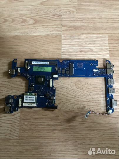 Материнская плата с процессором