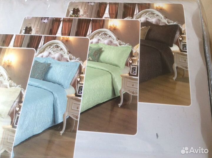 Покрывало и две наволочки на кровать новое