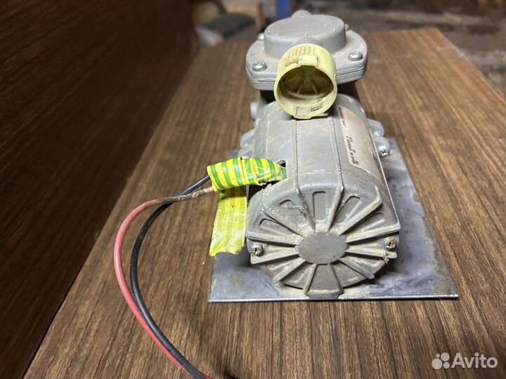 Насос Thomas 107cdc/c20