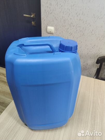 Продаю канистры пнд 20 л. б/у