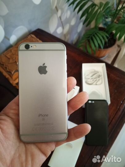 iPhone 6S, 32 ГБ