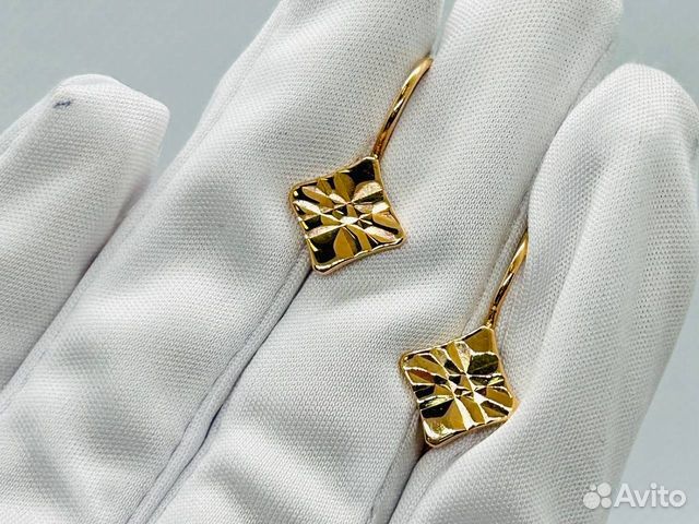 Золотые серьги