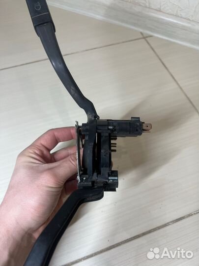 Блок подрулевых переключателей Audi 80 B2