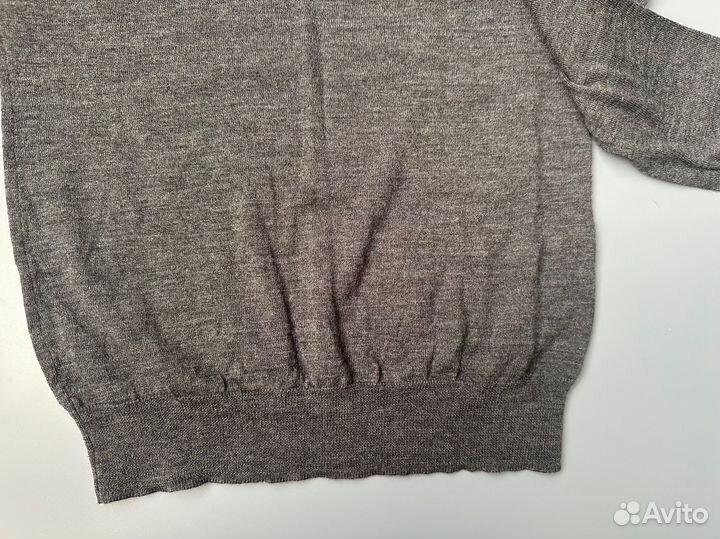 Джемпер базовый женский Юникло с дефектом