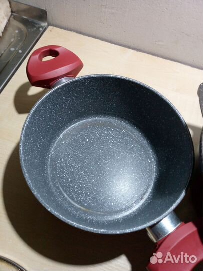 Кастрюли 2 шт