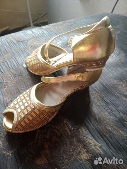 Золотые туфельки