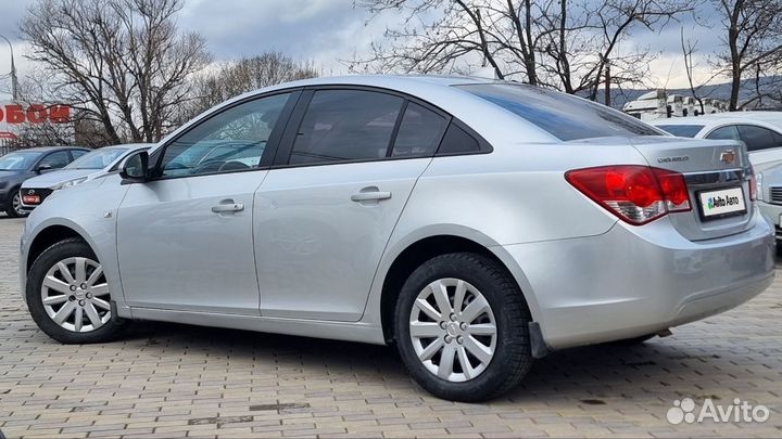 Chevrolet Cruze 1.6 AT, 2011, 220 000 км