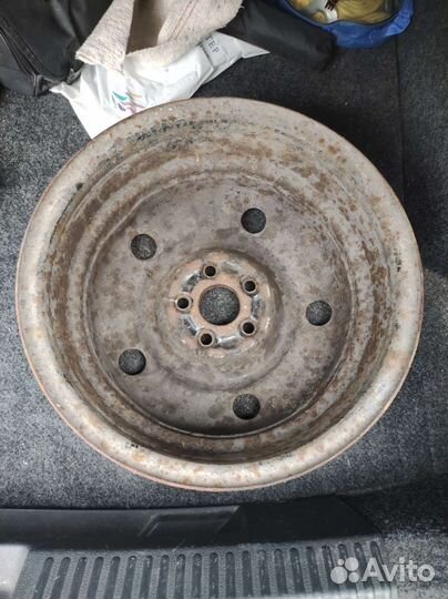 Диск штампованный R15