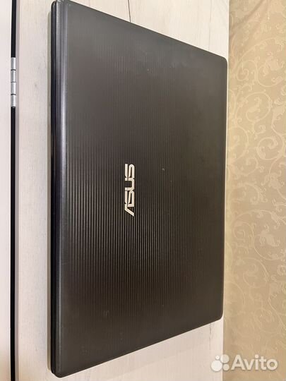 Ноутбук asus