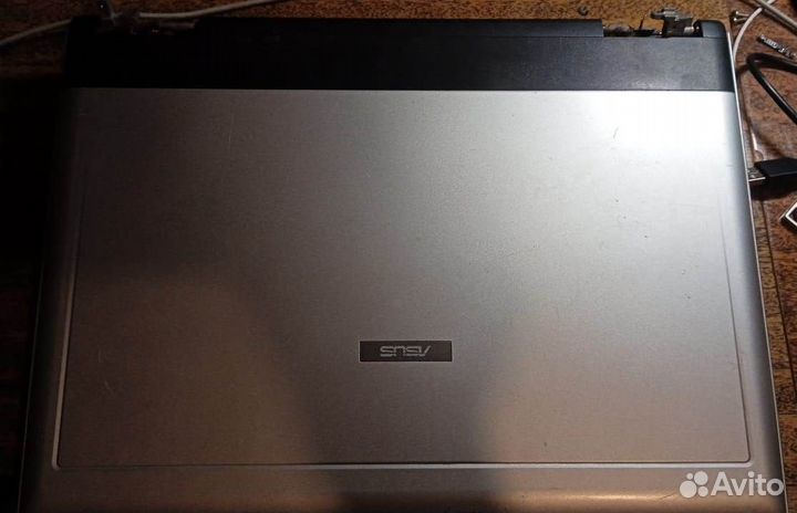 Asus Z53S экран