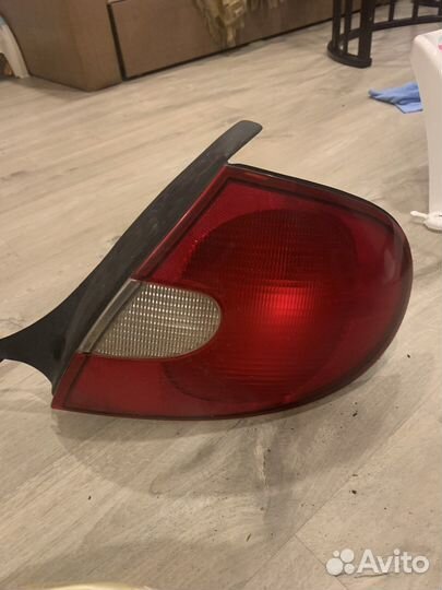 Фары на dodge neon 99