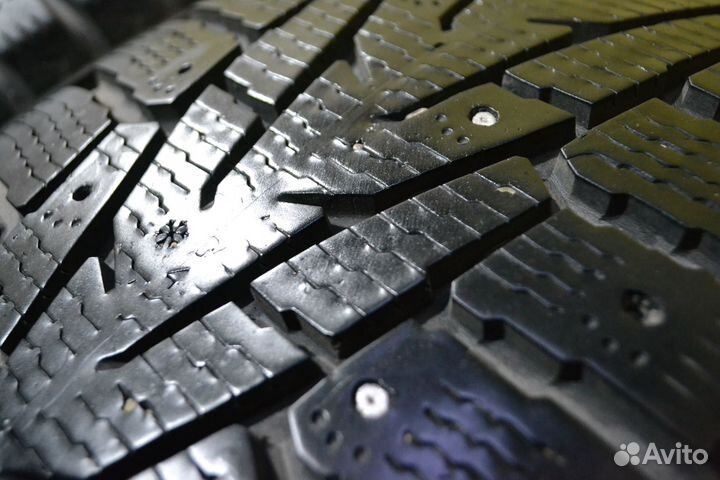 Nokian Tyres Hakkapeliitta 7 SUV 225/60 R18