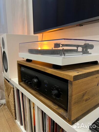 Виниловый проигрыватель pro ject debut carbon