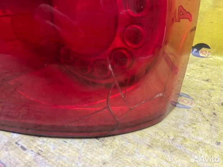 Стоп-сигнал задний правый Nissan Fuga Y50 VQ35DE