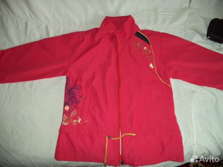 Продаю спортивный костюм