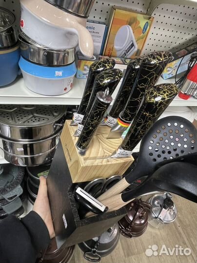 Набор кухонных ножей с подставкой