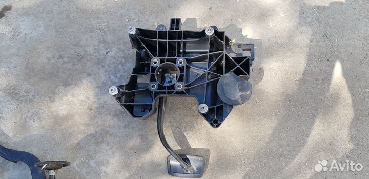 Chevrolet Cobalt Блок педалей под Автомат