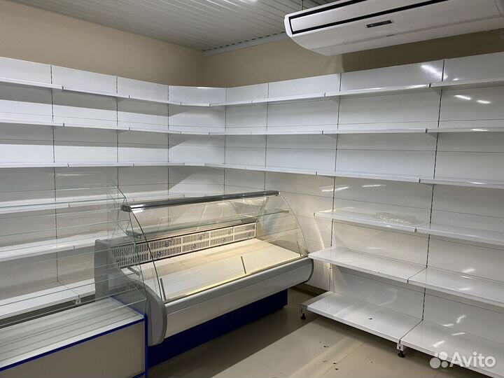 Торговый пристенный стеллаж для магазина