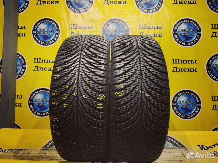 Goodyear Vector 4Seasons Gen-2 215/55 R17 94V