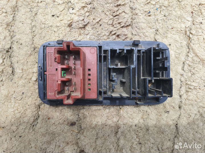 Блок управления электроприводом зеркал