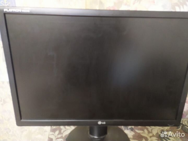 Монитор Samsung SyncMaster 933sn