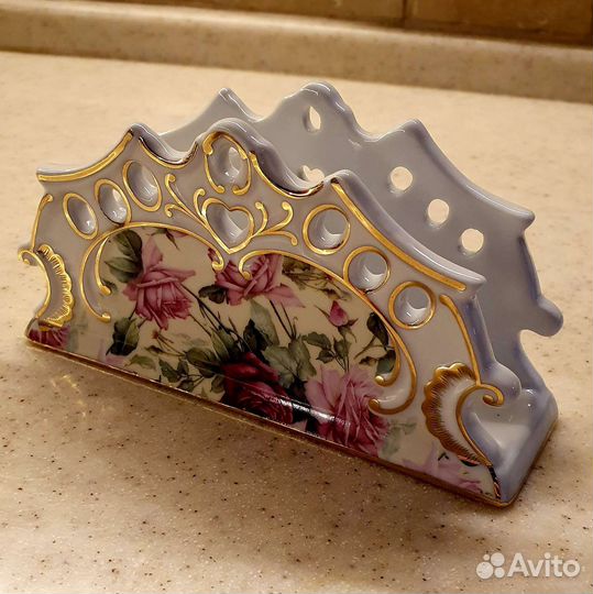 Салфетница из фарфора