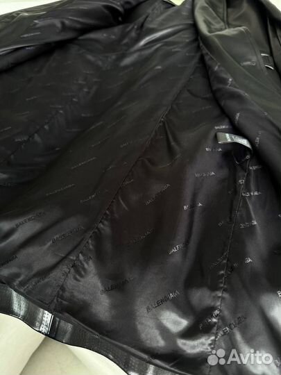 Тренч Balensiaga