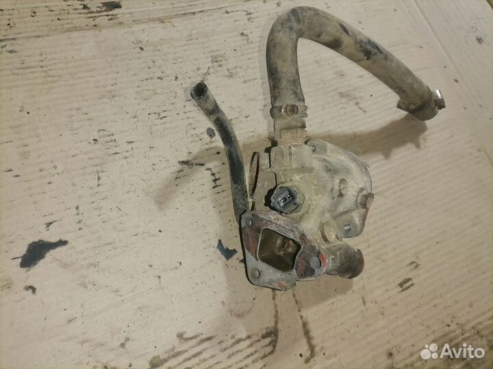 Корпус термостата Митсубиши Мираж 4G15