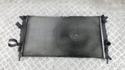 Радиатор системы охлаждения volvo C30 1 (93N22KA01