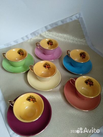 Кофейный набор чашек с блюдцами цветной фарфор