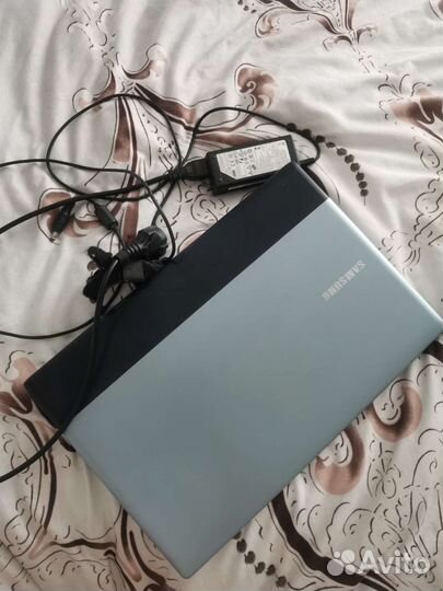 Ноутбук Samsung rv515