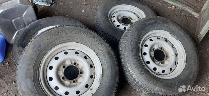 Колеса в сборе на УАЗ 225/75 R 16