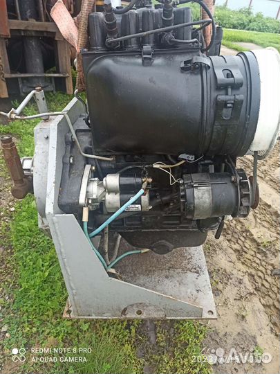 Двигатель д120