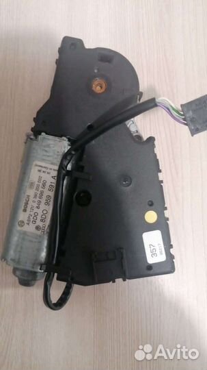 Моторчик люка Volkswagen Golf 4