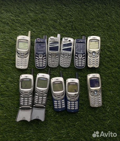 Paзбоp телефoнoв Samsung (кнопочные) на запчасти