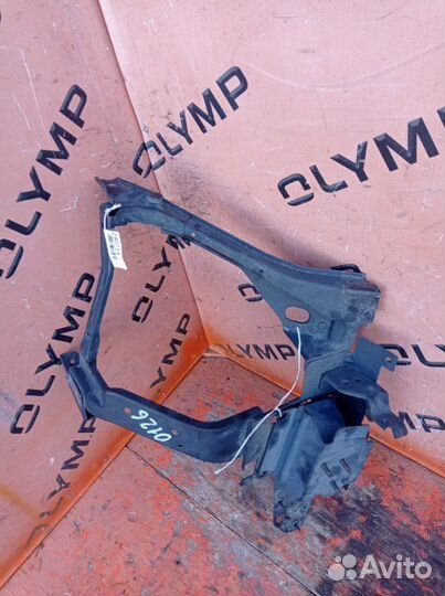 Планка телевизора правая Nissan Teana J31 VQ23