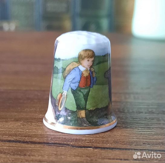 Винтажные наперстки с иллюстрациями