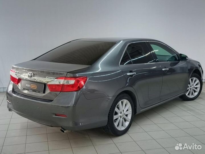 Toyota Camry 2.5 AT, 2012, 283 235 км