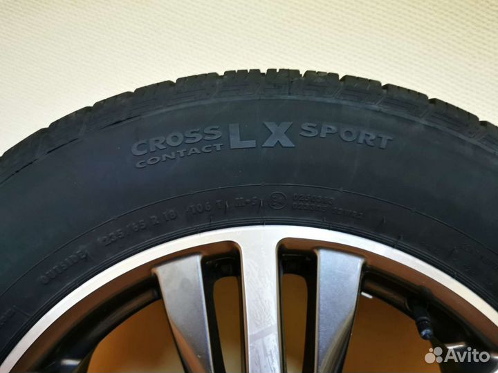 R18 Continental CrossContact LX25 235/65, PCD 5x114.3 DIA 67
