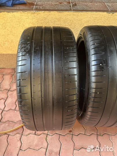 Pirelli P Zero 275/40 R21 и 315/35 R21