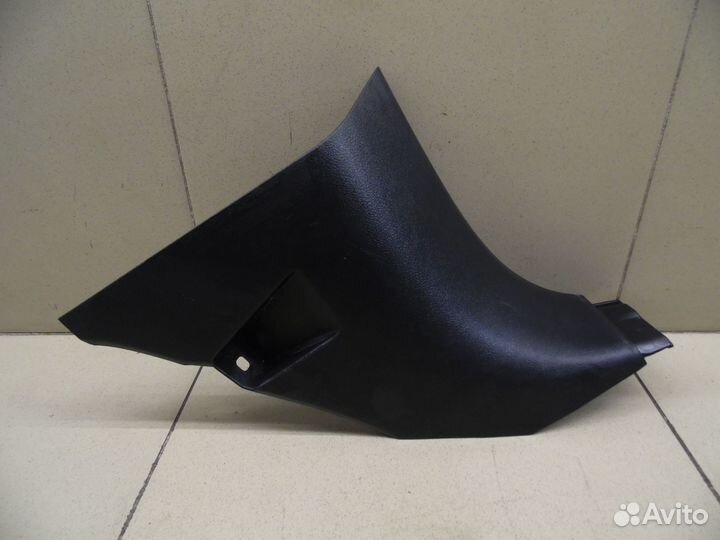 Накладка (кузов внутри) Hi Lux 2015