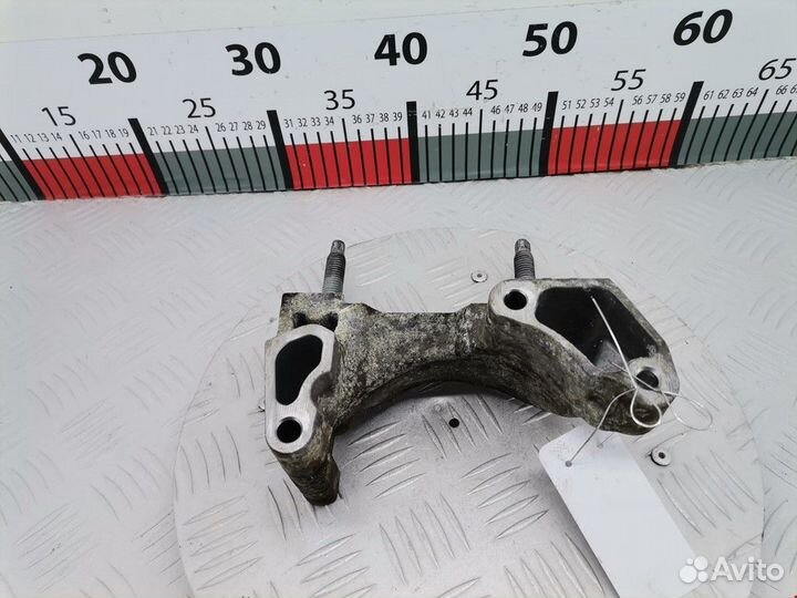 Кронштейн двигателя Ford Focus 2 2007